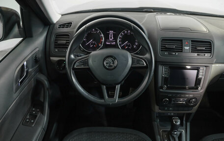 Skoda Yeti I рестайлинг, 2015 год, 1 199 000 рублей, 11 фотография