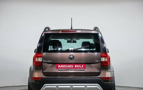 Skoda Yeti I рестайлинг, 2015 год, 1 199 000 рублей, 7 фотография