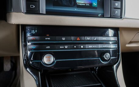 Jaguar XF II, 2016 год, 2 129 000 рублей, 12 фотография
