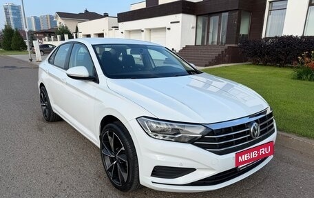 Volkswagen Jetta VII, 2021 год, 1 900 000 рублей, 16 фотография