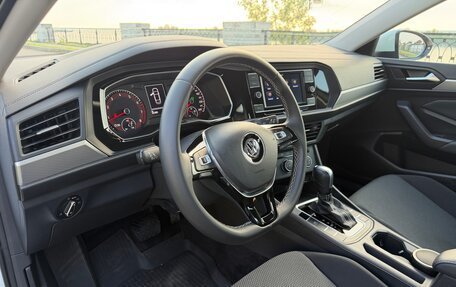 Volkswagen Jetta VII, 2021 год, 1 900 000 рублей, 40 фотография