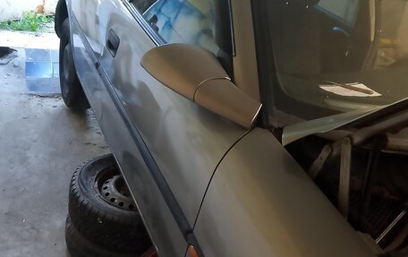 Opel Vectra B рестайлинг, 1998 год, 155 000 рублей, 3 фотография