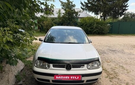 Volkswagen Golf IV, 2000 год, 90 000 рублей, 1 фотография