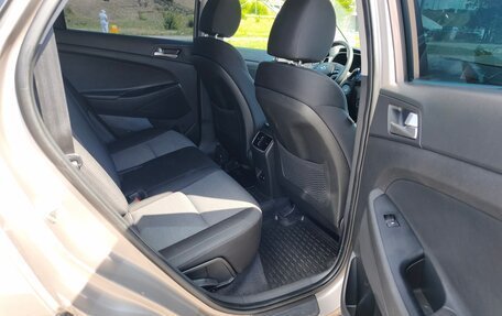 Hyundai Tucson III, 2019 год, 2 000 000 рублей, 15 фотография