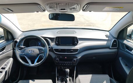 Hyundai Tucson III, 2019 год, 2 000 000 рублей, 21 фотография