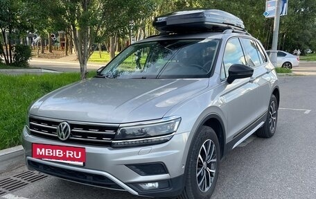 Volkswagen Tiguan II, 2019 год, 2 450 000 рублей, 2 фотография