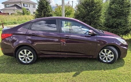 Hyundai Solaris II рестайлинг, 2013 год, 800 000 рублей, 6 фотография