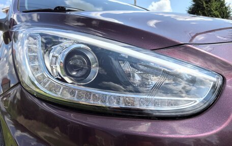 Hyundai Solaris II рестайлинг, 2013 год, 800 000 рублей, 10 фотография