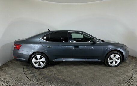 Skoda Superb III рестайлинг, 2016 год, 1 677 500 рублей, 4 фотография