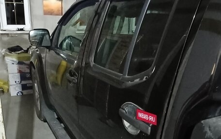 Nissan Navara (Frontier), 2008 год, 700 000 рублей, 3 фотография