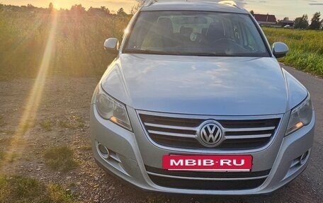 Volkswagen Tiguan I, 2010 год, 700 000 рублей, 3 фотография