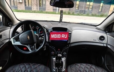 Chevrolet Cruze II, 2010 год, 660 000 рублей, 11 фотография