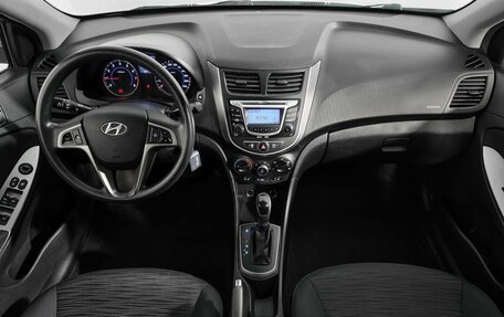 Hyundai Solaris II рестайлинг, 2015 год, 1 003 000 рублей, 14 фотография
