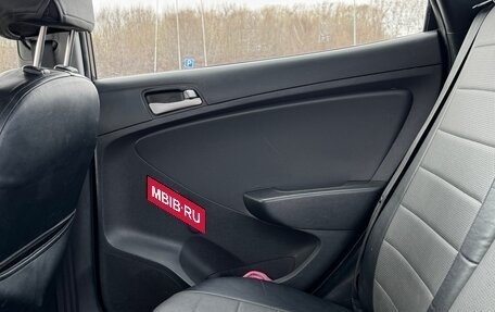 Hyundai Solaris II рестайлинг, 2015 год, 850 000 рублей, 5 фотография