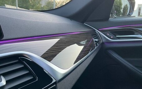 BMW 5 серия, 2018 год, 2 890 000 рублей, 13 фотография