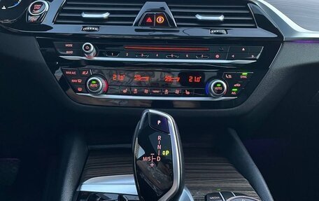 BMW 5 серия, 2018 год, 2 890 000 рублей, 10 фотография