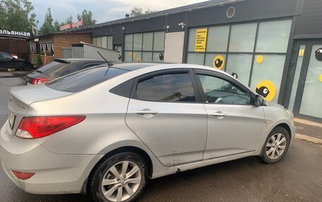Hyundai Solaris II рестайлинг, 2011 год, 610 000 рублей, 5 фотография