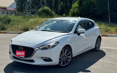 Mazda Axela, 2017 год, 1 700 000 рублей, 15 фотография