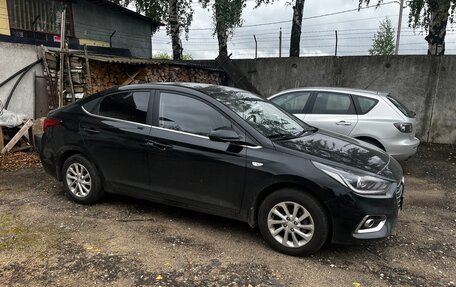 Hyundai Solaris II рестайлинг, 2018 год, 1 300 000 рублей, 2 фотография