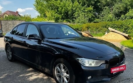 BMW 3 серия, 2015 год, 1 800 000 рублей, 2 фотография