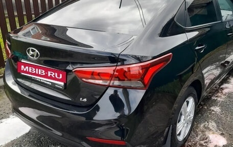 Hyundai Solaris II рестайлинг, 2018 год, 1 300 000 рублей, 5 фотография
