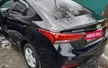 Hyundai Solaris II рестайлинг, 2018 год, 1 300 000 рублей, 4 фотография