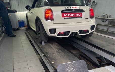 MINI Hatch, 2019 год, 2 700 000 рублей, 4 фотография