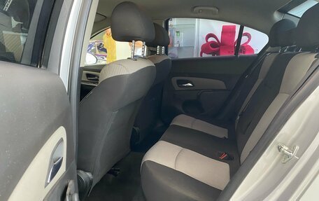 Chevrolet Cruze II, 2011 год, 400 000 рублей, 14 фотография