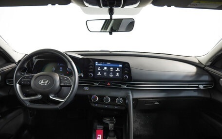 Hyundai Elantra, 2023 год, 2 149 000 рублей, 10 фотография