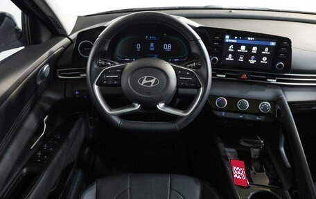 Hyundai Elantra, 2023 год, 2 149 000 рублей, 11 фотография