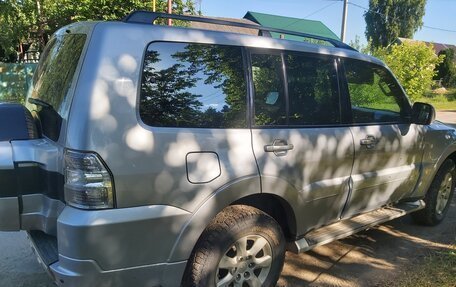 Mitsubishi Pajero IV, 2015 год, 1 991 000 рублей, 6 фотография