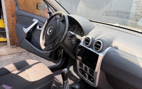 Renault Sandero I, 2011 год, 650 000 рублей, 3 фотография