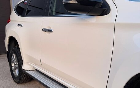 Mitsubishi Pajero Sport III рестайлинг, 2017 год, 3 800 000 рублей, 6 фотография
