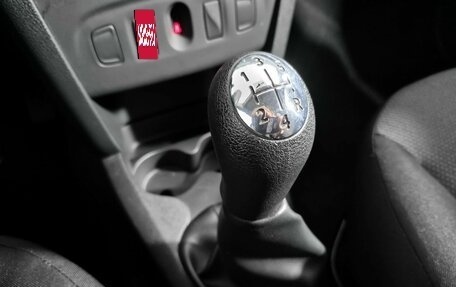 Renault Logan II, 2015 год, 849 000 рублей, 16 фотография