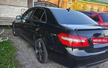Mercedes-Benz E-Класс, 2010 год, 1 500 000 рублей, 4 фотография
