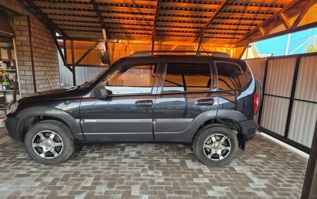 Chevrolet Niva I рестайлинг, 2011 год, 365 000 рублей, 17 фотография