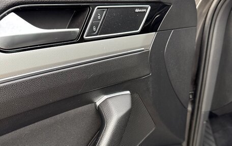 Volkswagen Passat B8 рестайлинг, 2019 год, 2 088 000 рублей, 18 фотография