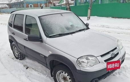 Chevrolet Niva I рестайлинг, 2018 год, 700 000 рублей, 6 фотография