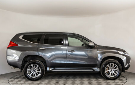 Mitsubishi Pajero Sport III рестайлинг, 2018 год, 3 199 000 рублей, 4 фотография