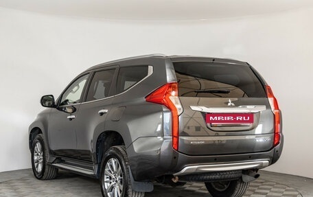 Mitsubishi Pajero Sport III рестайлинг, 2018 год, 3 199 000 рублей, 8 фотография
