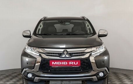Mitsubishi Pajero Sport III рестайлинг, 2018 год, 3 199 000 рублей, 2 фотография