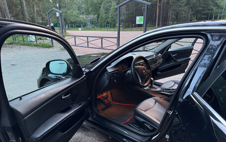 BMW 3 серия, 2011 год, 1 029 000 рублей, 17 фотография