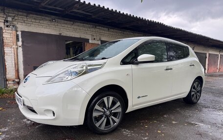 Nissan Leaf I, 2016 год, 1 250 000 рублей, 6 фотография