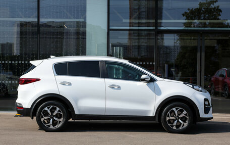 KIA Sportage IV рестайлинг, 2018 год, 2 098 000 рублей, 4 фотография