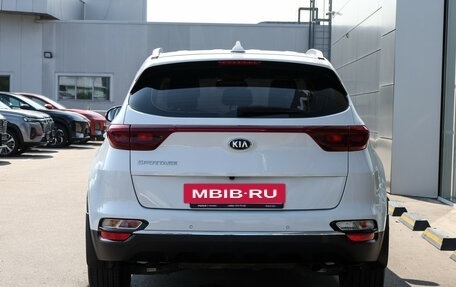 KIA Sportage IV рестайлинг, 2018 год, 2 098 000 рублей, 7 фотография