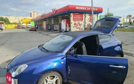 Alfa Romeo MiTo I рестайлинг 2, 2014 год, 1 400 000 рублей, 10 фотография