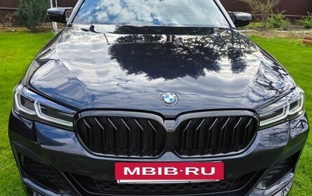 BMW 5 серия, 2021 год, 4 960 000 рублей, 2 фотография