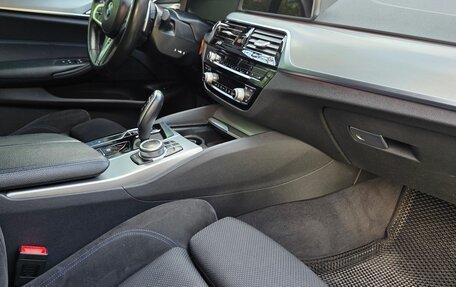 BMW 5 серия, 2021 год, 4 960 000 рублей, 23 фотография