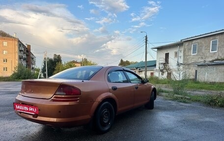 Dodge Stratus II, 2004 год, 300 000 рублей, 2 фотография