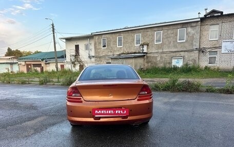 Dodge Stratus II, 2004 год, 300 000 рублей, 3 фотография